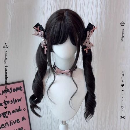 Lolita-long-curly-hair-with-big-waves-1