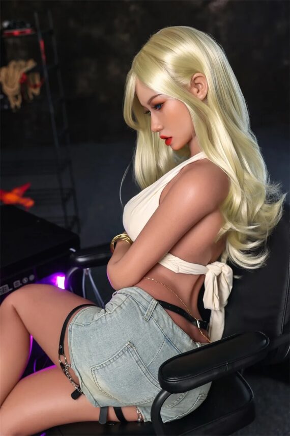 Laura-Blonde-Small-Boobs-Sex-Doll-164cm5ft5-8